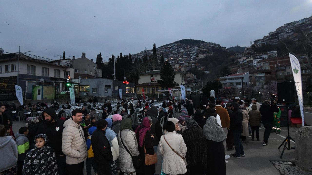 Bursa Osmangazi’de gönül sofraları büyüyor
