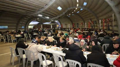 Bursa Osmangazi’de ramazan sofraları binlerce vatandaşı buluşturuyor