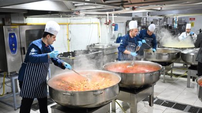 Bursa'da dayanışmanın mutfağı her geçen gün büyüyor