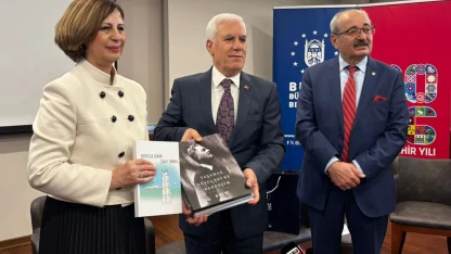 Bursa’da ipekçiliğin geleceği konuşuldu...Bursa ipeğini nesillere aktarmalıyız