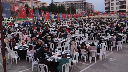 Bursa'da paylaşma bereketi Emek ve Alacahırka'da