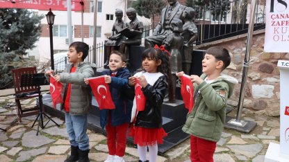 Çanakkale Zaferi’nin kahramanları İzmit’te anıldı