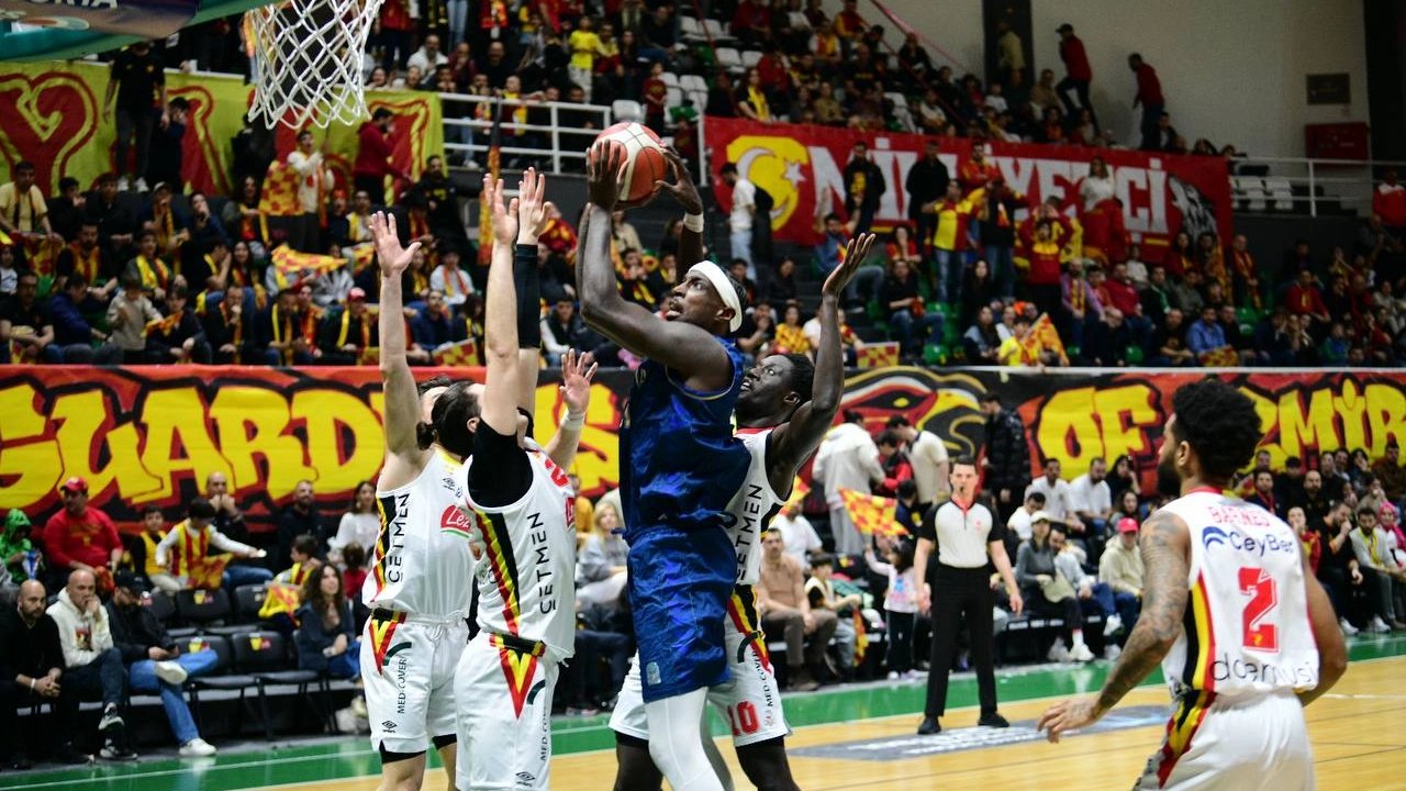 Çayırova şampiyonluk yolunda potada hata yapmadı