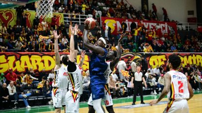 Çayırova şampiyonluk yolunda potada hata yapmadı