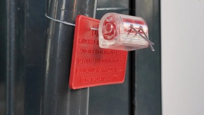 Çayırova Zabıtası'ndan halk sağlığını hiçe sayan işletmeye mühür