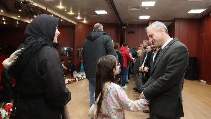 Çayırova'da Başkan Çiftçi mesai arkadaşlarıyla bayramlaştı