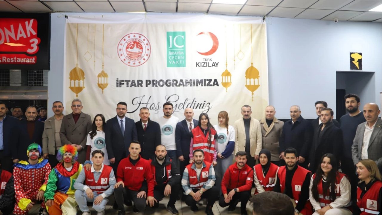 Doğubayazıt’ta Dünya Yetimler Günü’nde anlamlı buluşma