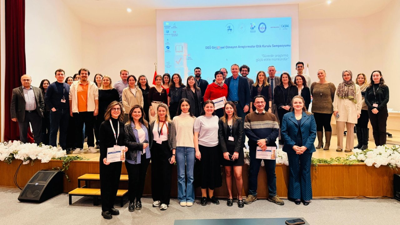 Dokuz Eylül'de bilimin pusulası 'Etik' oldu