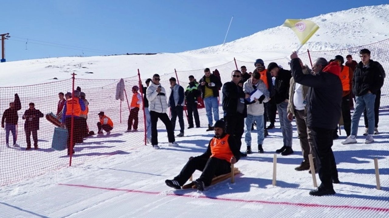 Erciyes'te Geleneksel Kızak Türkiye Şampiyonası heyecanı
