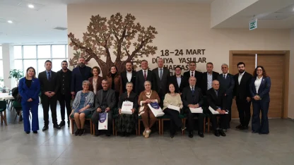 İBB Huzurevi'nde duygusal bayramlaşma