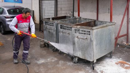 İstanbul Maltepe'de bahar temizliği