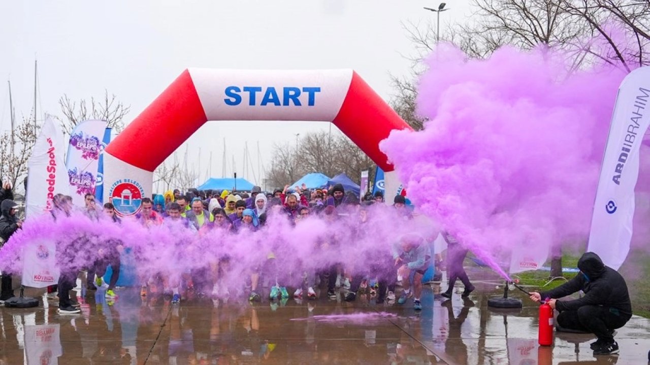 İstanbul Maltepe’de epilepsi farkındalığı için mor koşu