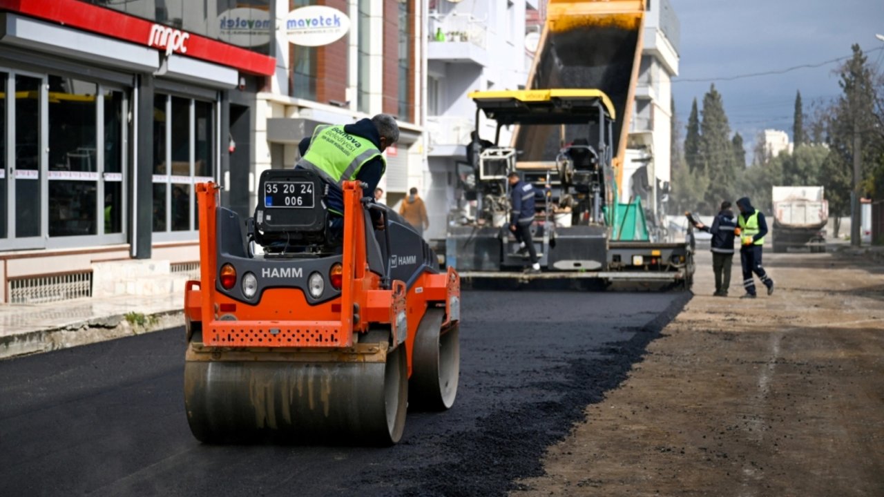 İzmir Bornova’da yol seferberliği