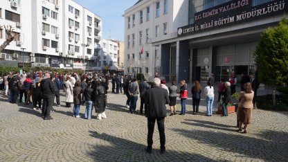 İzmir İl Milli Eğitim'de tahliye tatbikatı gerçekleştirildi