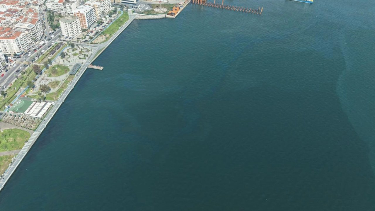 İzmir Körfezi’nde 6'ncı kirlilik tespiti! Başkan Tugay’dan Bakanlığa yetki çağrısı