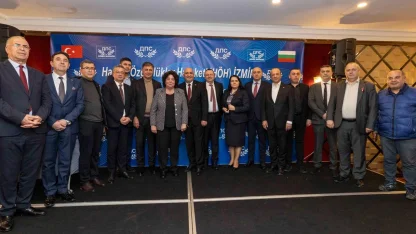 İzmir'de Başkan Tugay, Bulgaristan göçmenleriyle buluştu