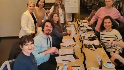 İzmir'de kokular iyiliğe yükseldi... Braille kitaplara erişim için özel etkinlik