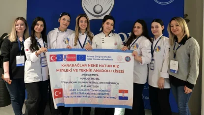İzmirli öğrenciler Türk mutfağını uluslararası platformda tanıttı