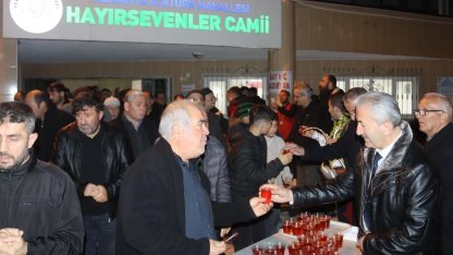İzmit Belediyesi'nden Alikahya’da teravih ikramı