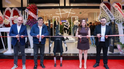 İzmit’in en büyük katlı mağazası 'Yeni Koza' açıldı