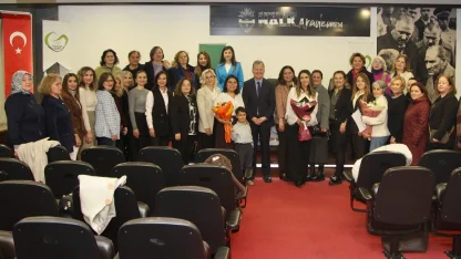 Kadınlar dijital çağda daha fazla yer almalı