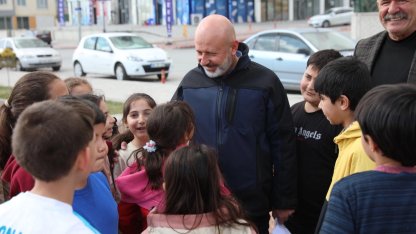 Kayseri Kocasinan'da toprakla büyüyen çocuklar mutlu