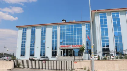 Keşan’da FETÖ firarisi ve hırsızlık şüphelisi yakalandı