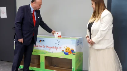 Kitap Kumbarası köy okullarında