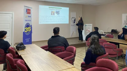 Kocaeli İzmit'te gençlere uluslararası fırsat rehberi