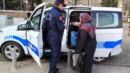 Kocaeli Zabıtası’ndan örnek duyarlılık