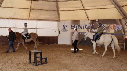 Kocaeli'de 230 çocuk binicilikle tanıştı