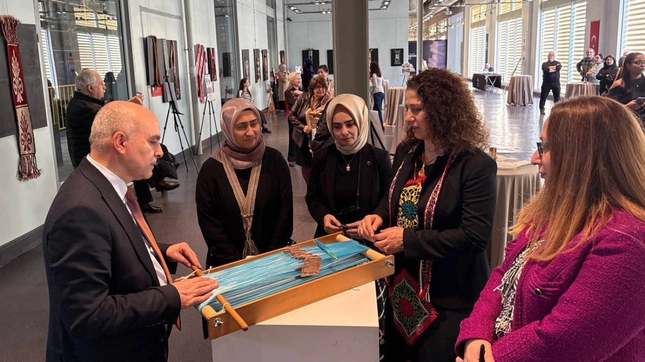 Kocaeli'de geleneksel motifler dokuma sanatıyla hayat buldu