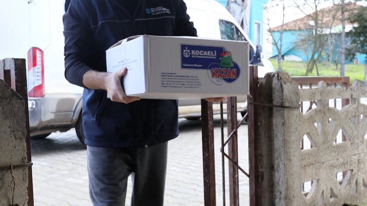 Kocaeli'de 'Gönül Kazan' ile sofralar boş kalmıyor