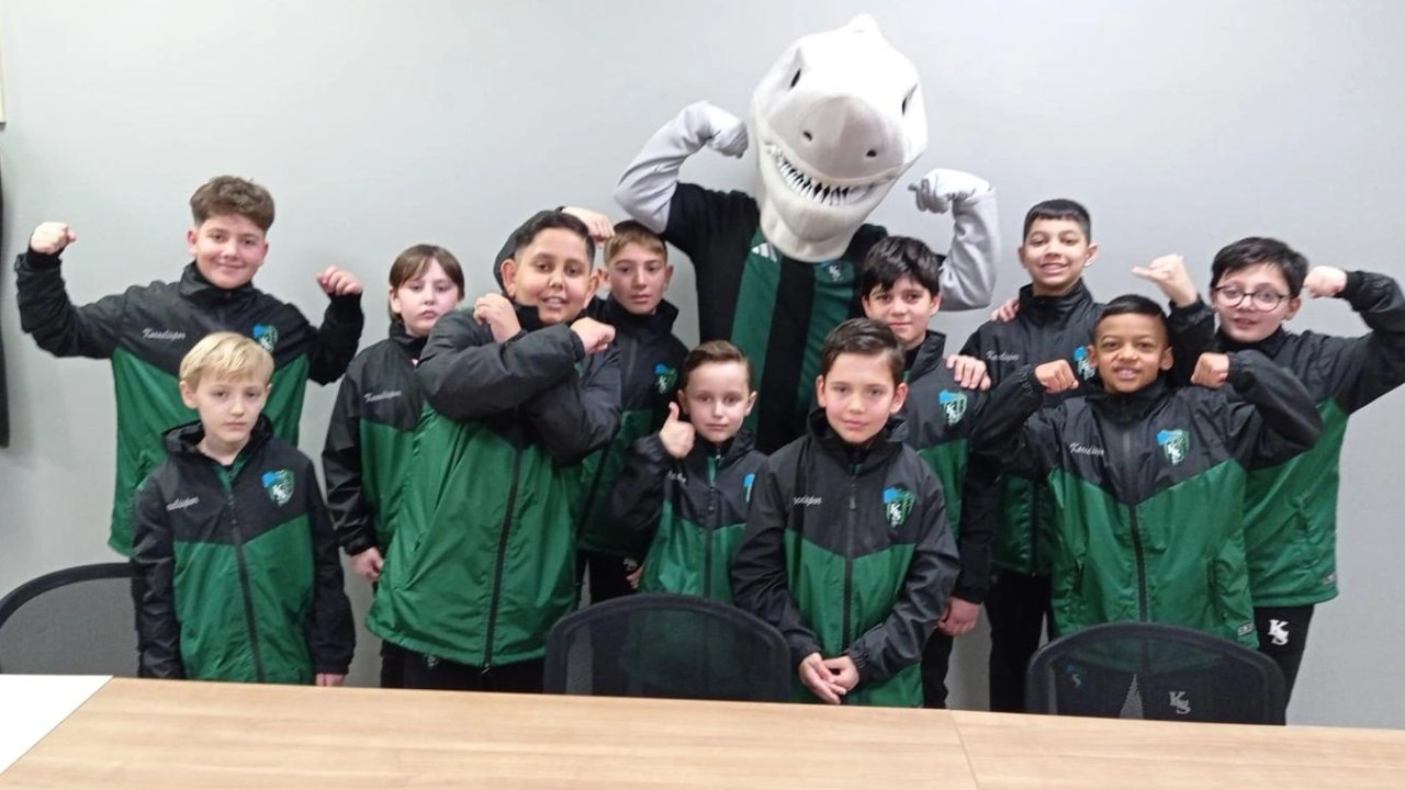 Kocaelili o çocuklar maçta yerlerini aldı