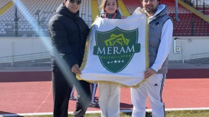 Konya'da Meramlı sporculardan okçulukta çifte başarı