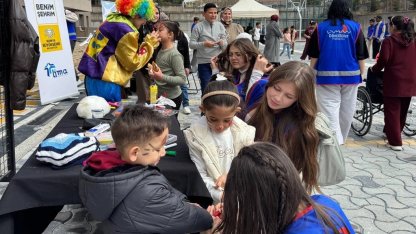LİMAN Gönüllüleri Filistinli çocuklara bayram sevinci yaşattı