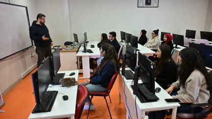 Manisa Büyükşehir’den gençlere dijital vizyon