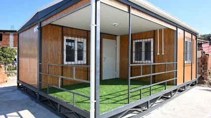 Manisa Büyükşehir’den mağdur aileye yeni yaşam