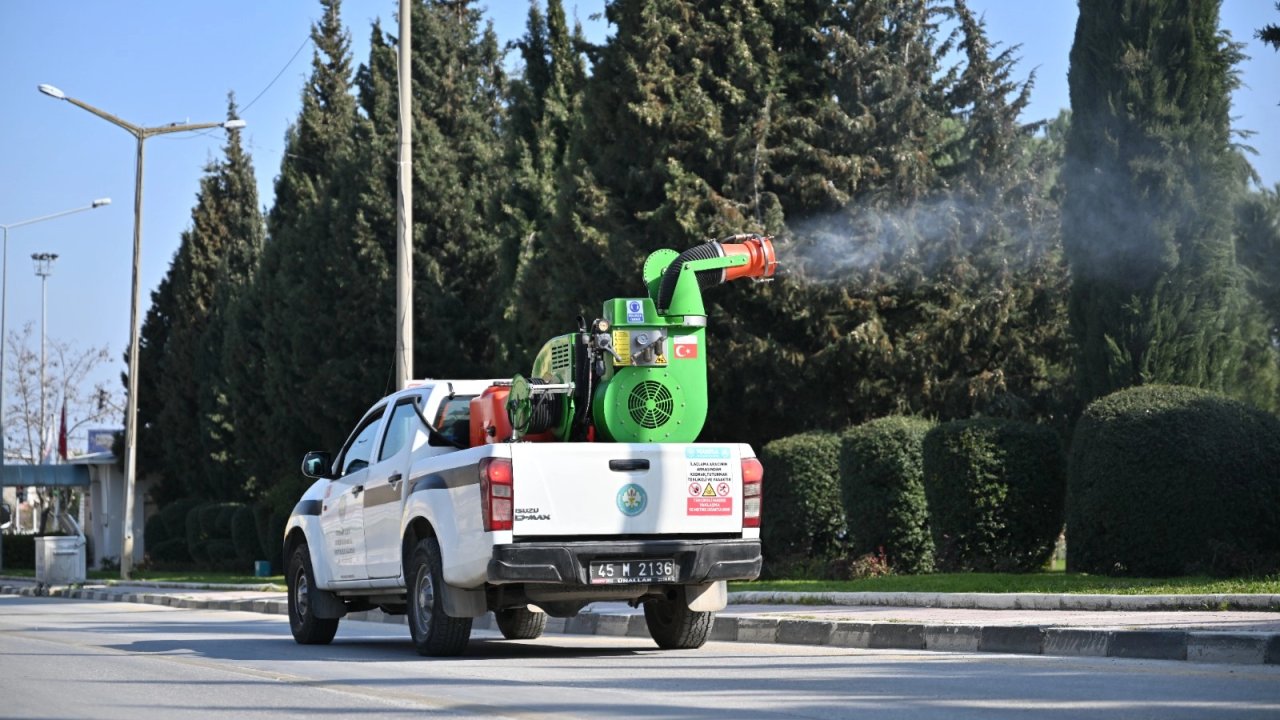 Manisa Büyükşehir'den vektörle mücadele mesaisi