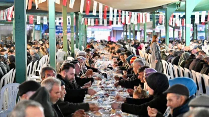 Manisa Demirci’de iftar sofrası birlik ve bereketi buluşturdu