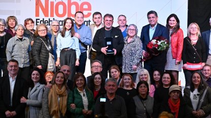 Manisa’da Nebil Özgentürk, Niobe Söyleşileri’nde sanatseverlerle buluştu