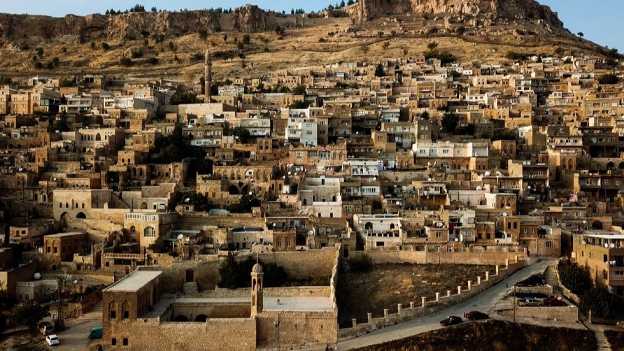 Mardin halkı ramazanda su çilesi çekiyor