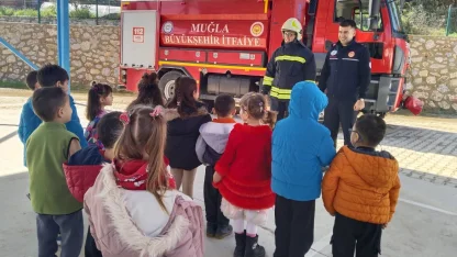 Miniklere yangın güvenliği eğitimi