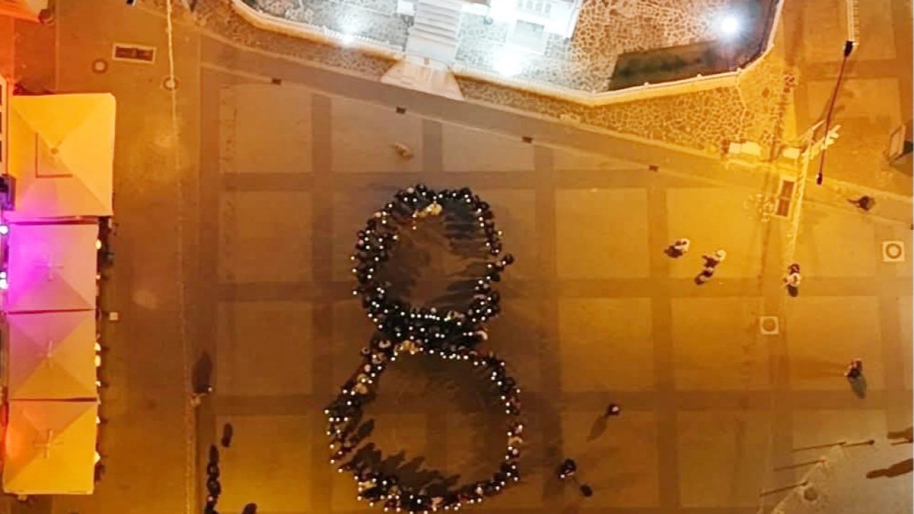 Mudanya’da kadınlar 8 Mart'ta 8 dakika 'sessiz' durdu!