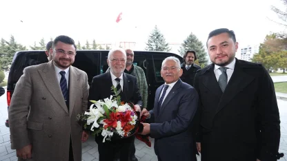 Mustafa Elitaş'tan Kayseri'de ulaşım yatırımlarına destek