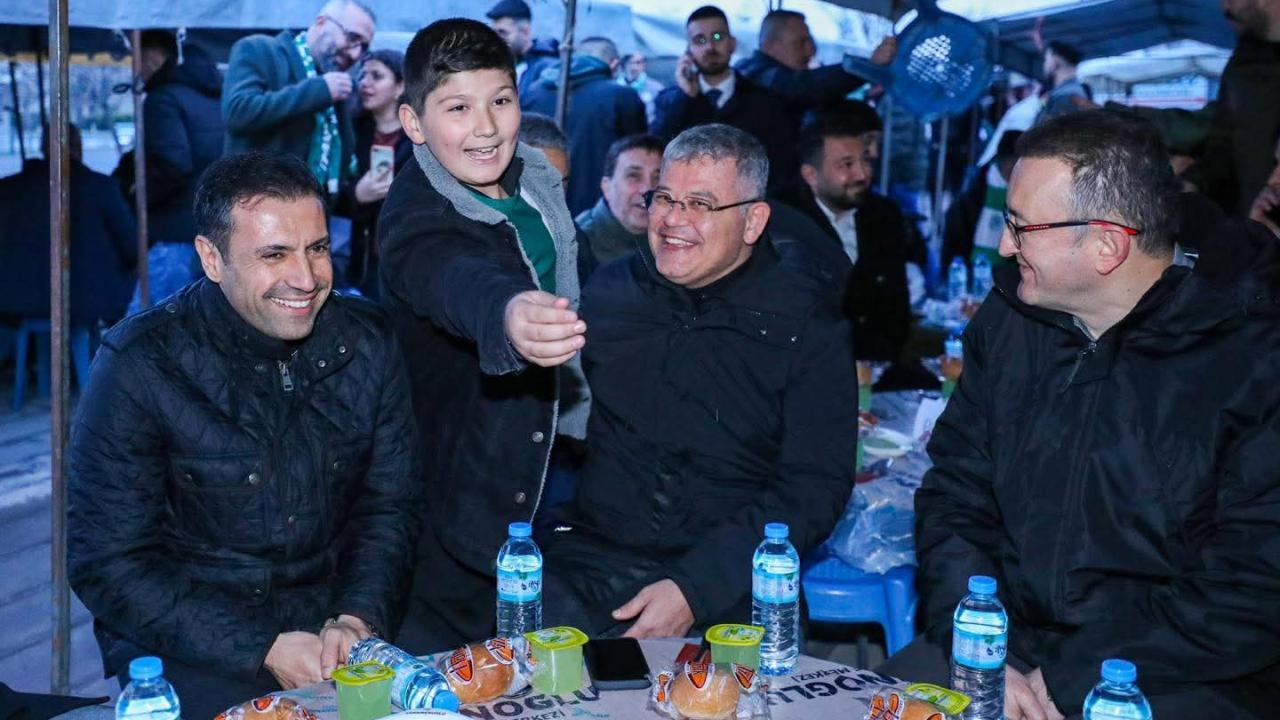 Nalçacılar taraftar grubundan iftar yemeği