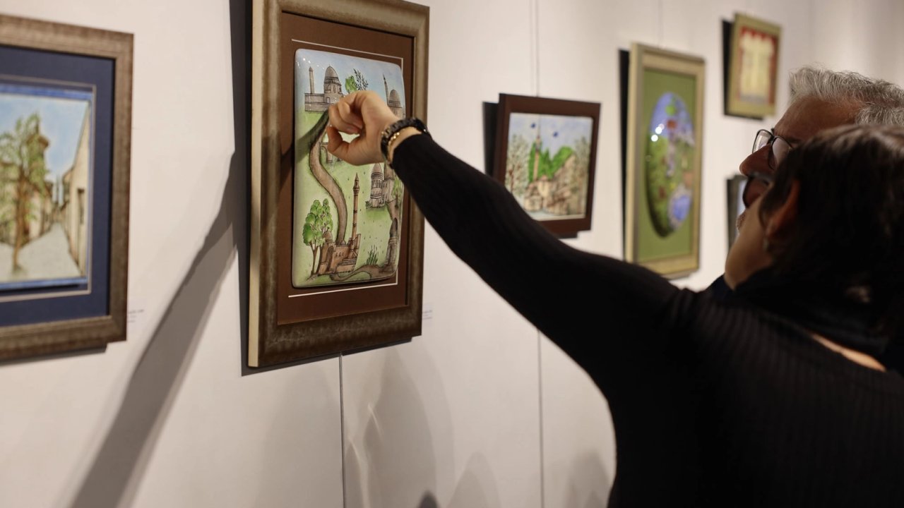 Sakarya'da genç sanatçıların hazırladığı “Topraktan Geleneğe Çini” sergisi