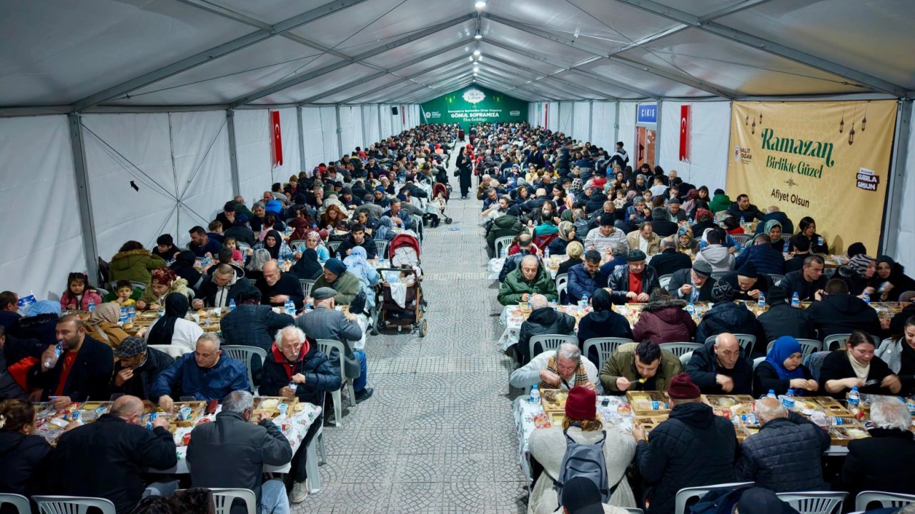 Samsun'da iftar çadırlarına yoğun ilgi