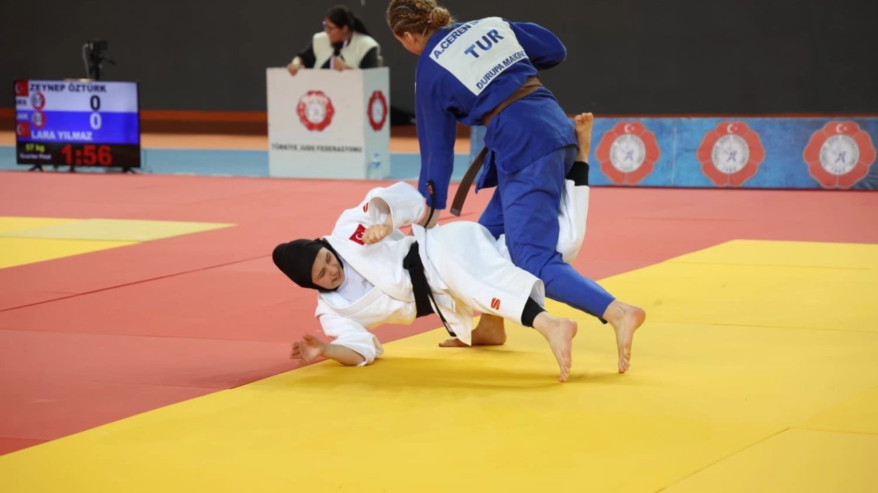 Trabzon’da Judo Şampiyonası nefes kesti