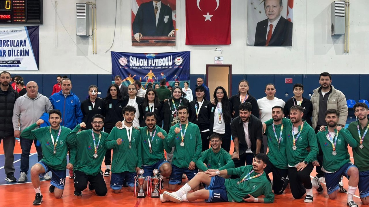 AİÇÜ Futsal Takımları ÜNİLİG’de Türkiye ikincisi